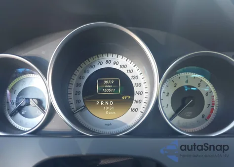 2012 Mercedes-Benz C 250 Luxury/Sport z USA, uszkodzony, nr VIN WDDGF4HB9CA620425